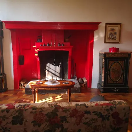 Rosso Antico - Casa Vacanze Agnello * Grandola ed Uniti