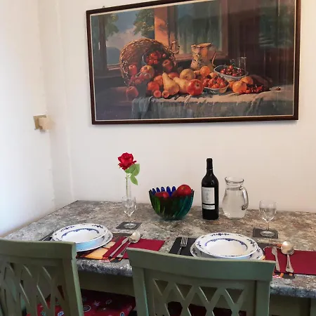 Agnello Apartment